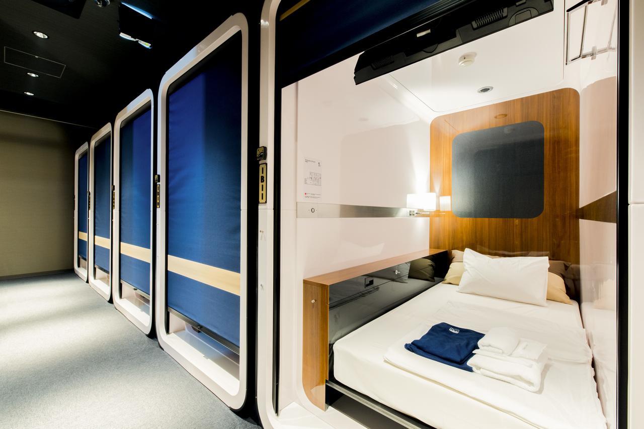 Отель First Cabin Station Abenoso Осака Экстерьер фото